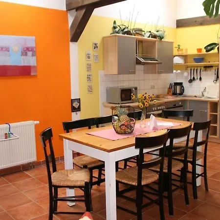 Ferienwohnungen-am-schloss-wohnung-5-der-hahn Apartmán